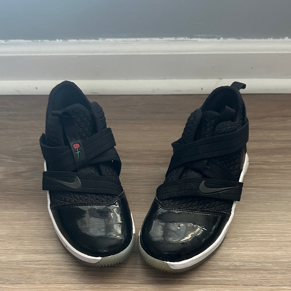 Nike LeBron Soldier 12. Size 1Y
